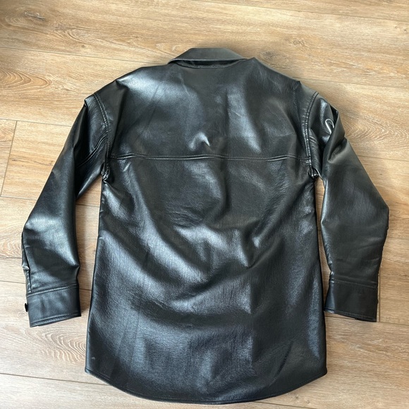 Babaton leather-like shacket size xxs - Picture 2 of 4